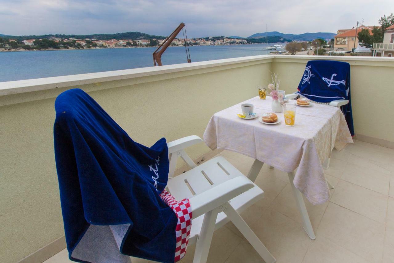 Riva Apartment Krapanj Exterior foto