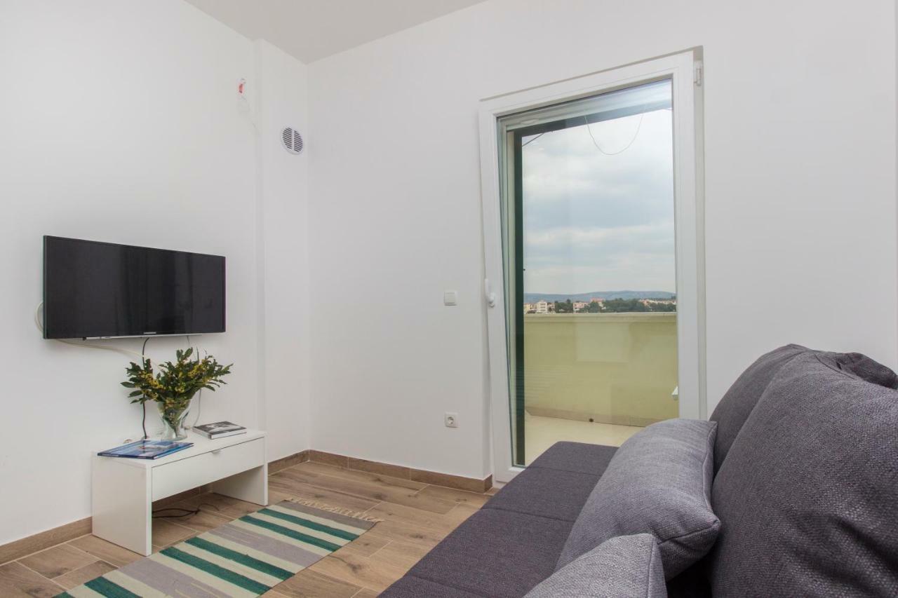 Riva Apartment Krapanj Exterior foto